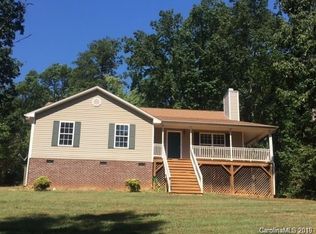 5536 Mountain Laural Dr, Maiden, NC 28650