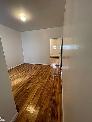 3rd image of 463 17th St #7