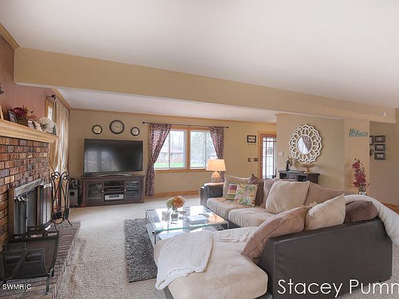 5th image of 2689 Oldepointe Dr NE