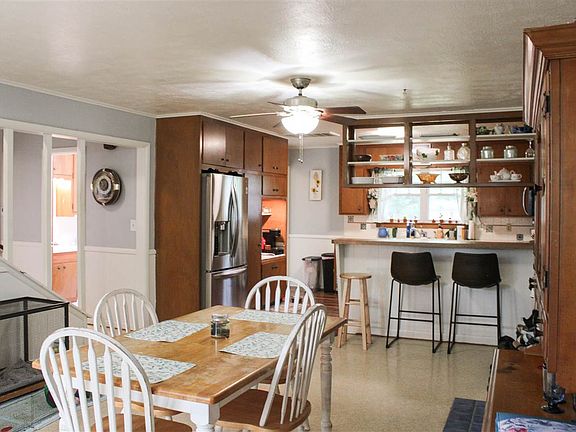 5th image of 1512 Donald Ave