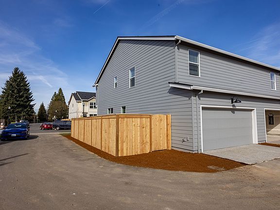 2nd image of 503 NE 71st St