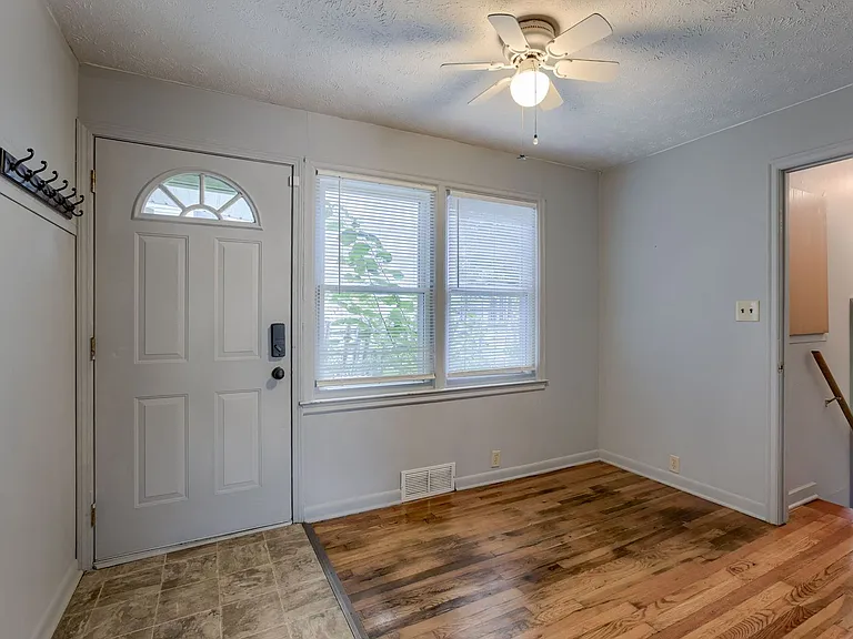 6457 Parker St — Photo 3