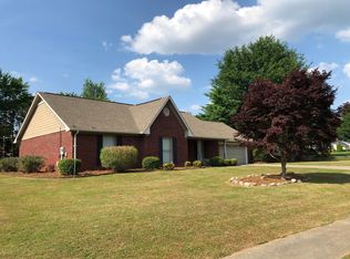 135 Spring Farm Rd, Huntsville, AL 35811