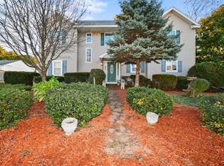 27 Pinewood Rd, Methuen, MA 01844