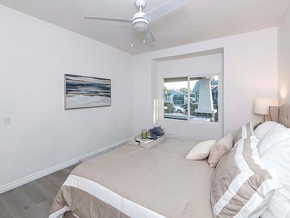 5th image of 789 Hawthorne Pl