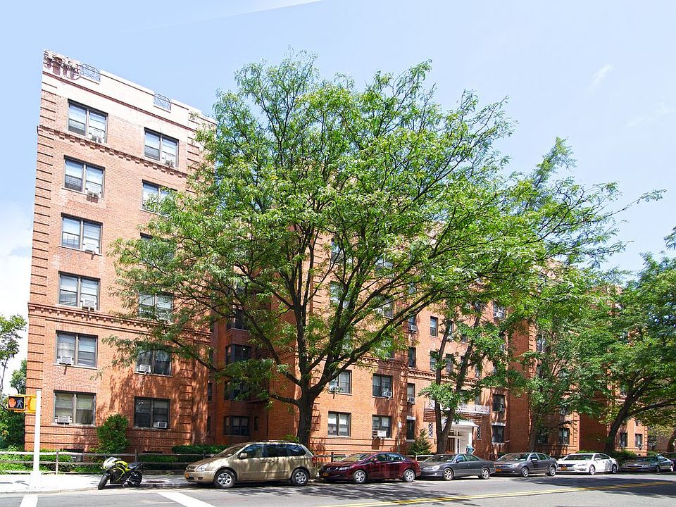2nd image of 8409 35th Ave APT 6D