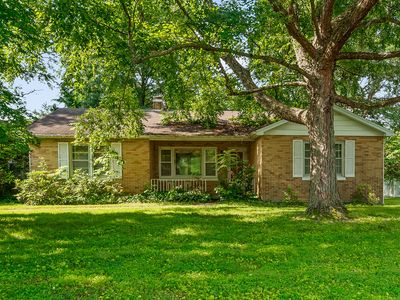 2122 Saint Louis Rd, Jefferson City, MO, 65101