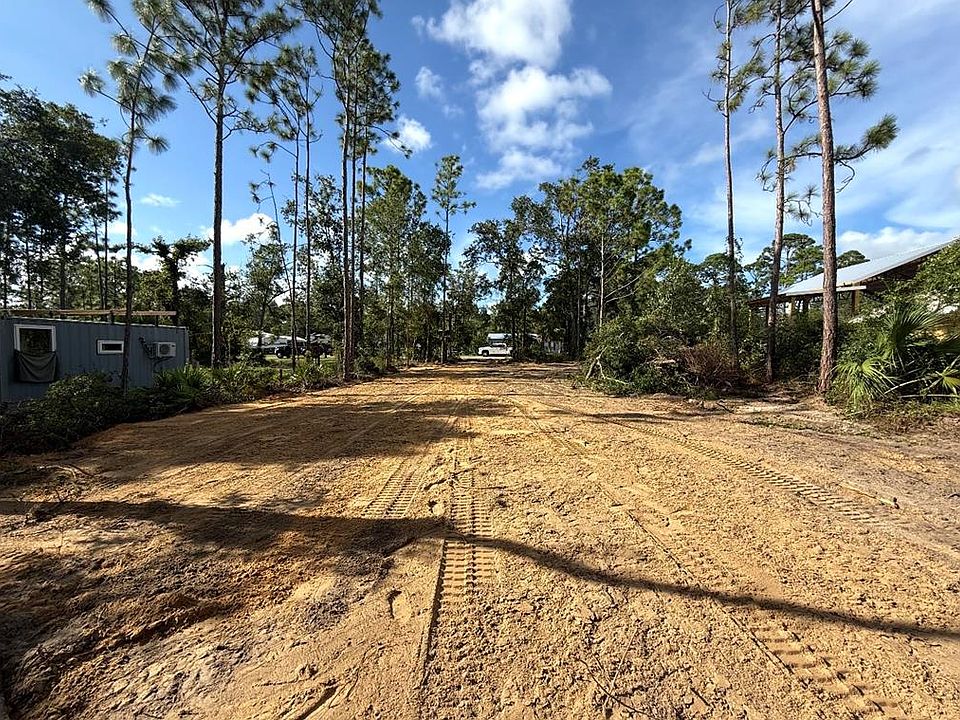 1st image of 459 Kings Creek Cir