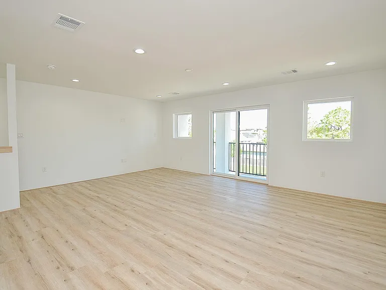 15000 S Richmond Ave #4 — Photo 21