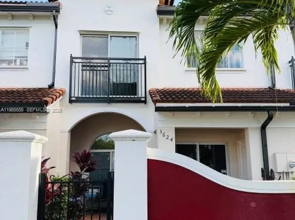 3624 NW 29th Pl, Lauderdale Lakes, FL 33311