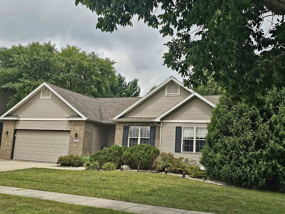 1st image of 916 Forest View Dr