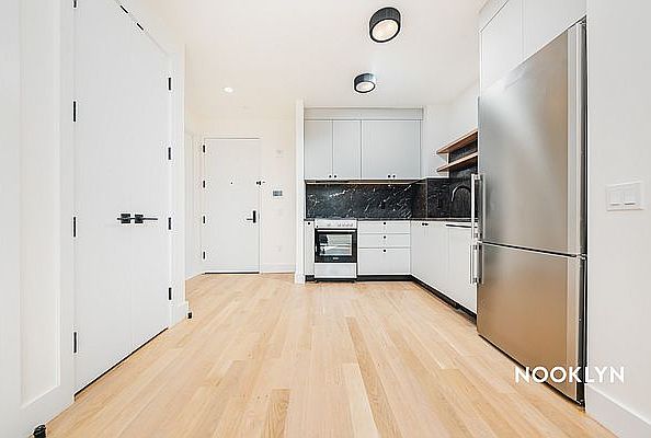 1st image of 250 Gold St #1315