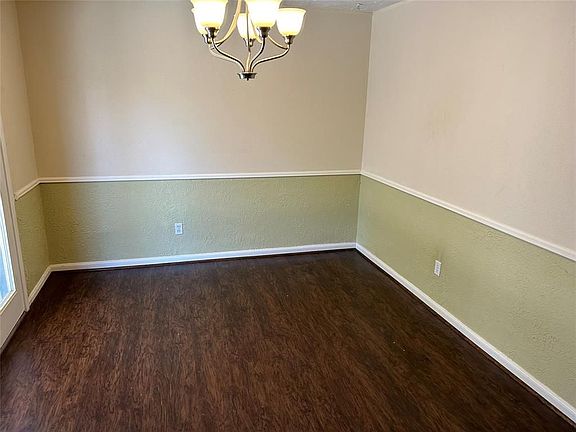 4th image of 612 Price Dr