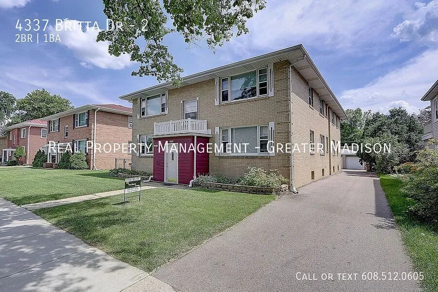 Beautiful fully remodeled 2 bedroom apartment on Madison's west side — Photo 1