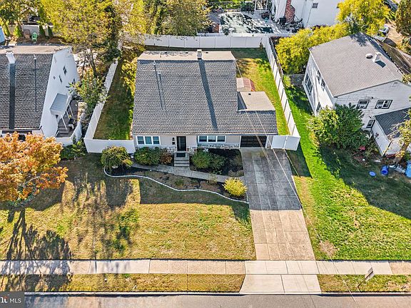 4th image of 202 Cranford Rd