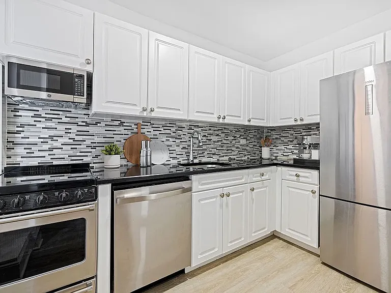50 W 34th St #21B3 — Photo 3