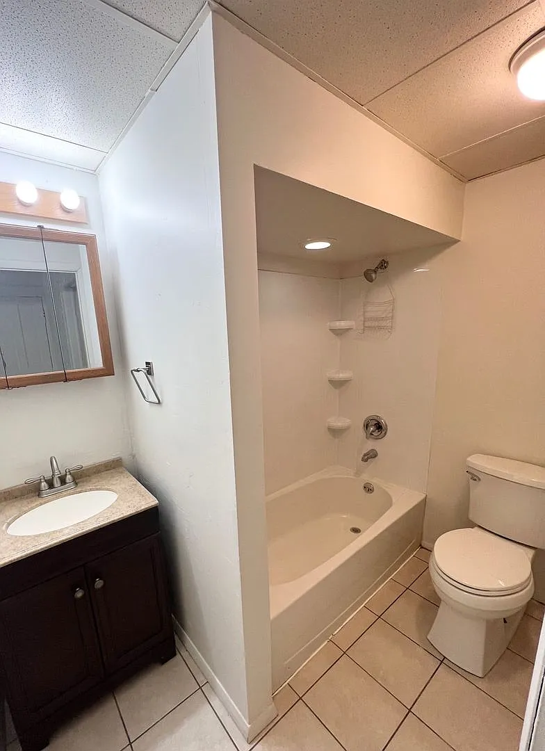135 Koehler Street — Photo 4