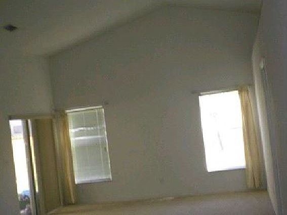 2nd image of 1118 Bluegrass Dr