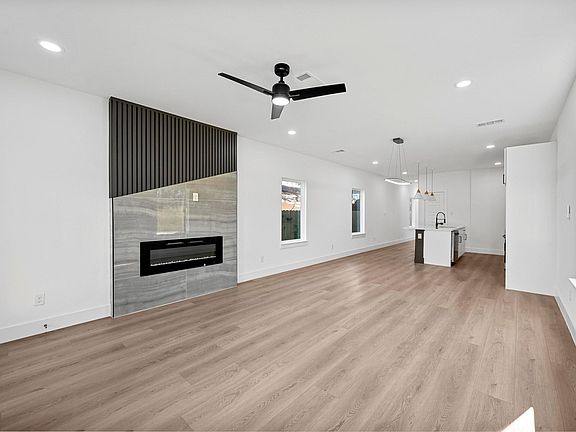5th image of 2321 Bethurum Ave