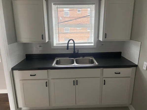 2707 E 165th St APT 1, Hammond, IN 46323