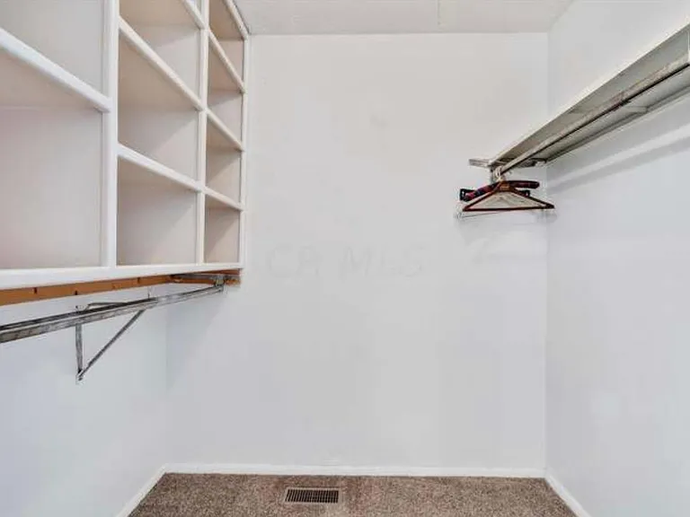4382 Biscayne Ct — Photo 6