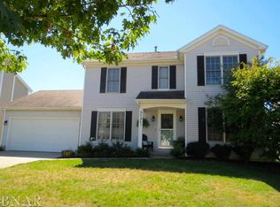 3131 Eagle Creek Dr, Bloomington, IL 61704