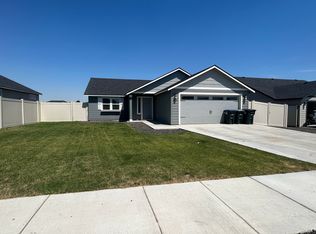 209 Royal Palm Dr, Moses Lake, WA 98837