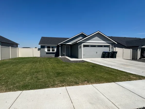 209 Royal Palm Dr, Moses Lake, WA