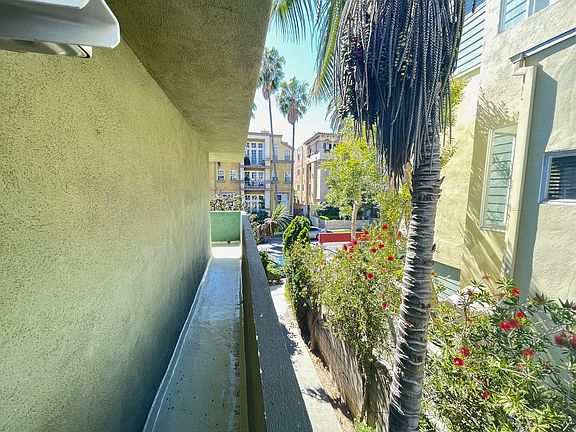 3rd image of 1226 Armacost Ave APT 5
