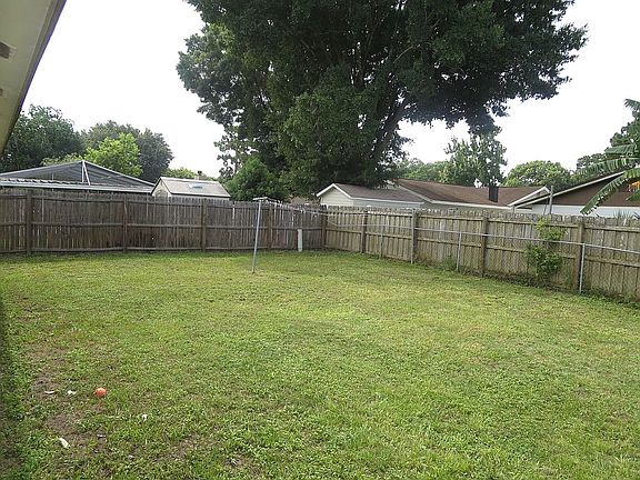 4th image of 7116 Wrenwood Way