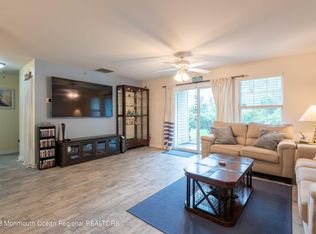 27 Thoroughbred Fare, Tinton Falls, NJ 07753