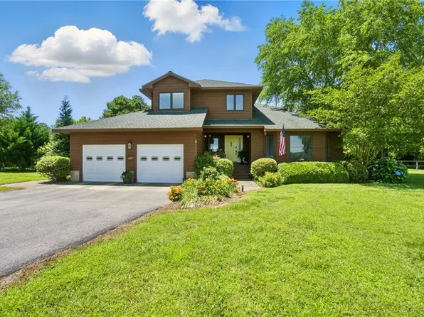 1737 Pleasant Ridge Rd, Virginia Beach, VA 23457