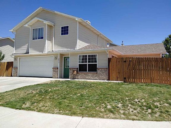 2nd image of 2813 Village Park Dr