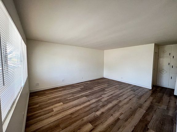 3rd image of 4612 W 168th St #4612