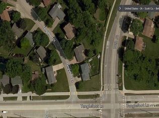 3835 Tanglefoot Ct, Bettendorf, IA 52722