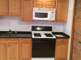 1174 Chapel St #3, New Haven, CT 06511