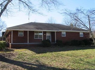 314 S Wadesboro Blvd, Mount Gilead, NC 27306
