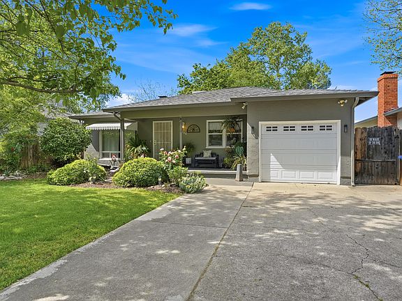 2nd image of 2146 Garden Ave