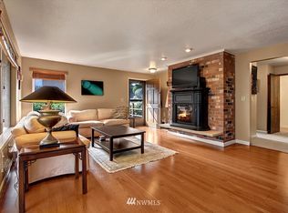 2318 49th Ave SW #2318, Seattle, WA 98116