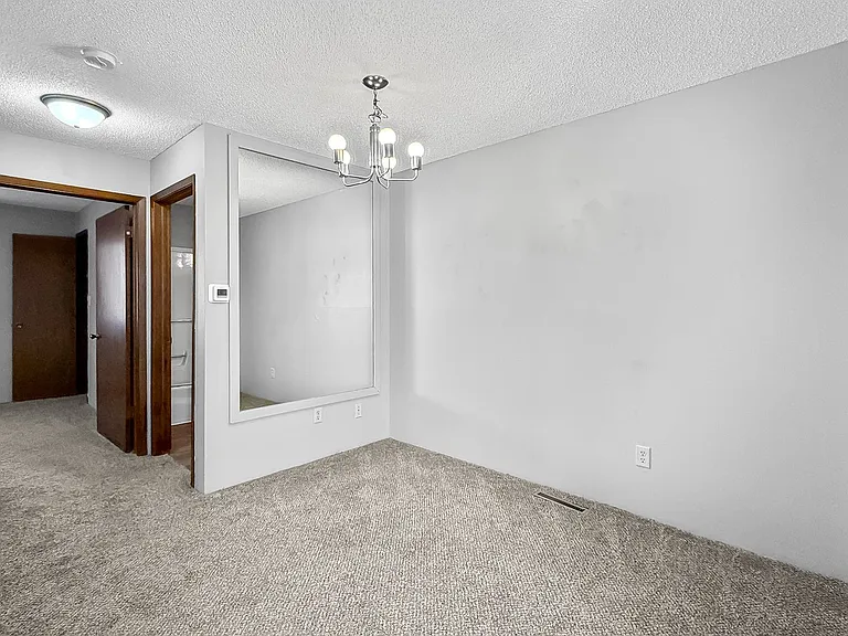 Find Your Perfect Fit at East Park Apartments! — Photo 12