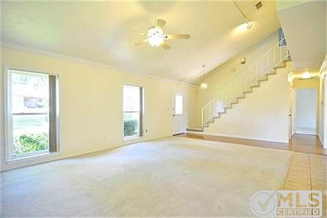 4th image of 507 Thorn Wood Dr