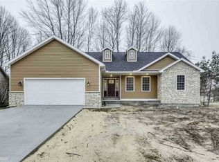 4283 Conifer Ln, Port Huron, MI 48060