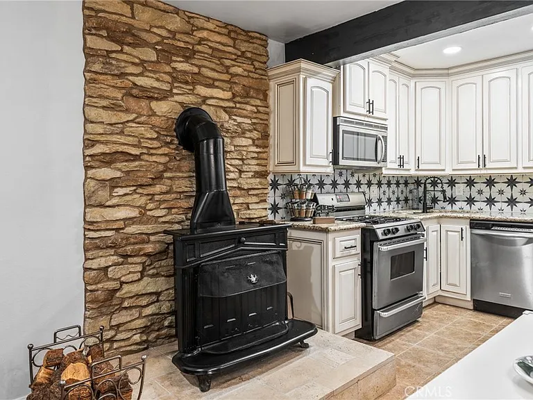 2371 Spring Oak Dr — Photo 13
