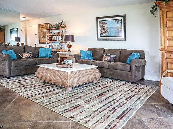 5th image of 4203 Bay Beach Ln APT 4H