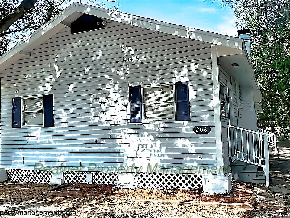1st image of 206 E Cluster Ave