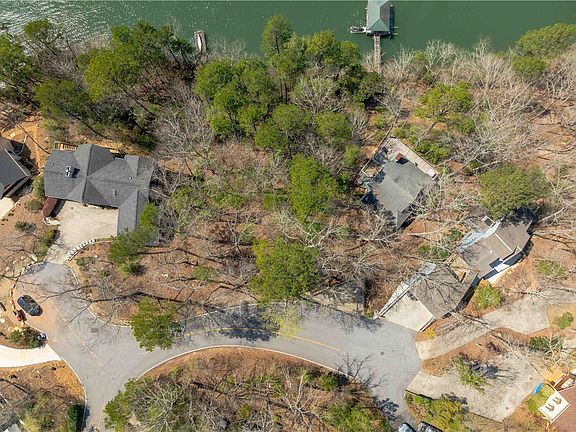 5th image of 65 Mainsail Dr