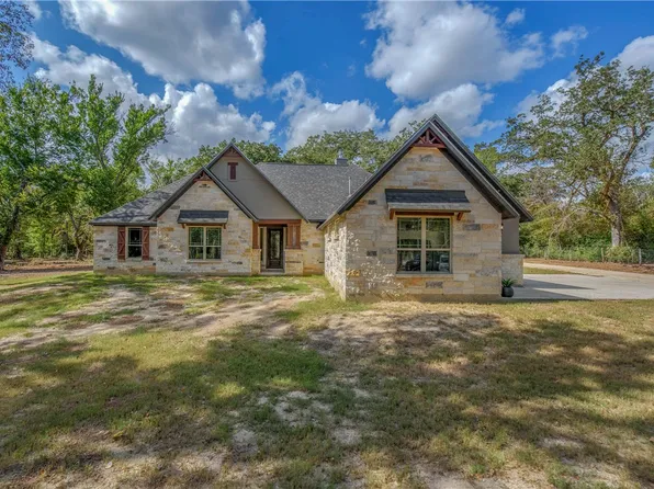 617 County Road 379, Caldwell, TX 77836