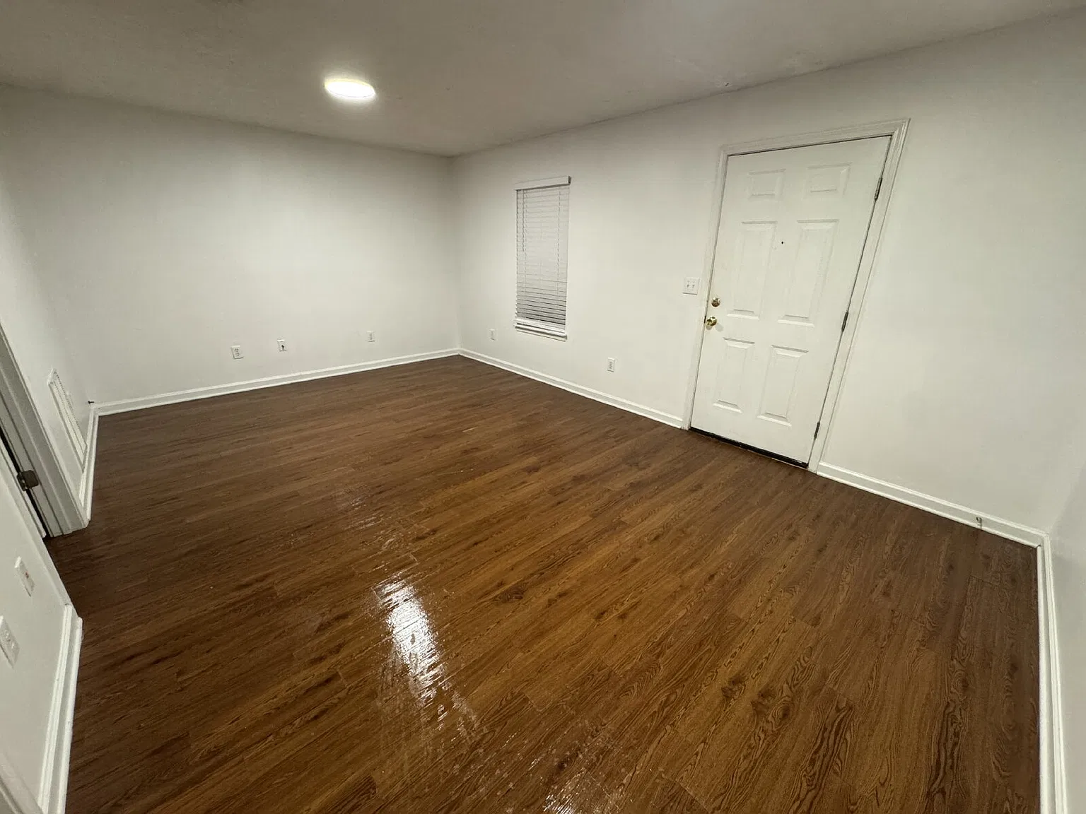 1 bed, 1.0 bath, 600 sqft, $695 — Photo 1