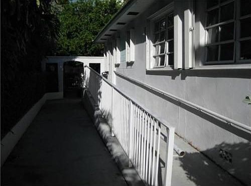 4th image of 629 Lenox Ave