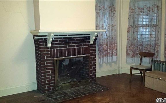 5th image of 21602 Hollis Ave